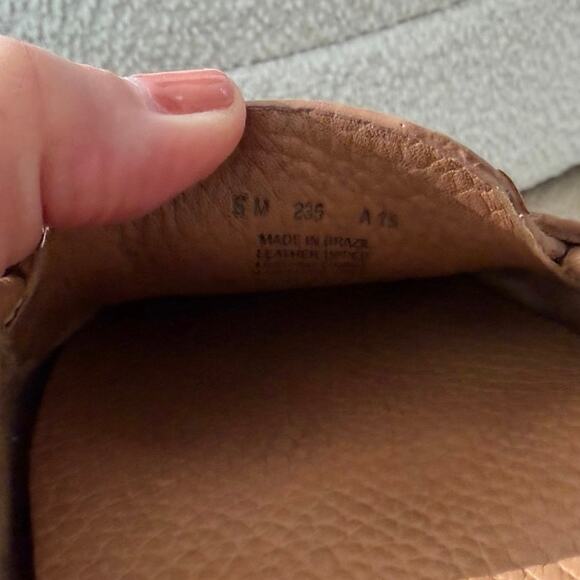 Tory Burch Tumbled Leather Kendrick Loafers Tan Camel Brown 5 - Picture 8 of 8